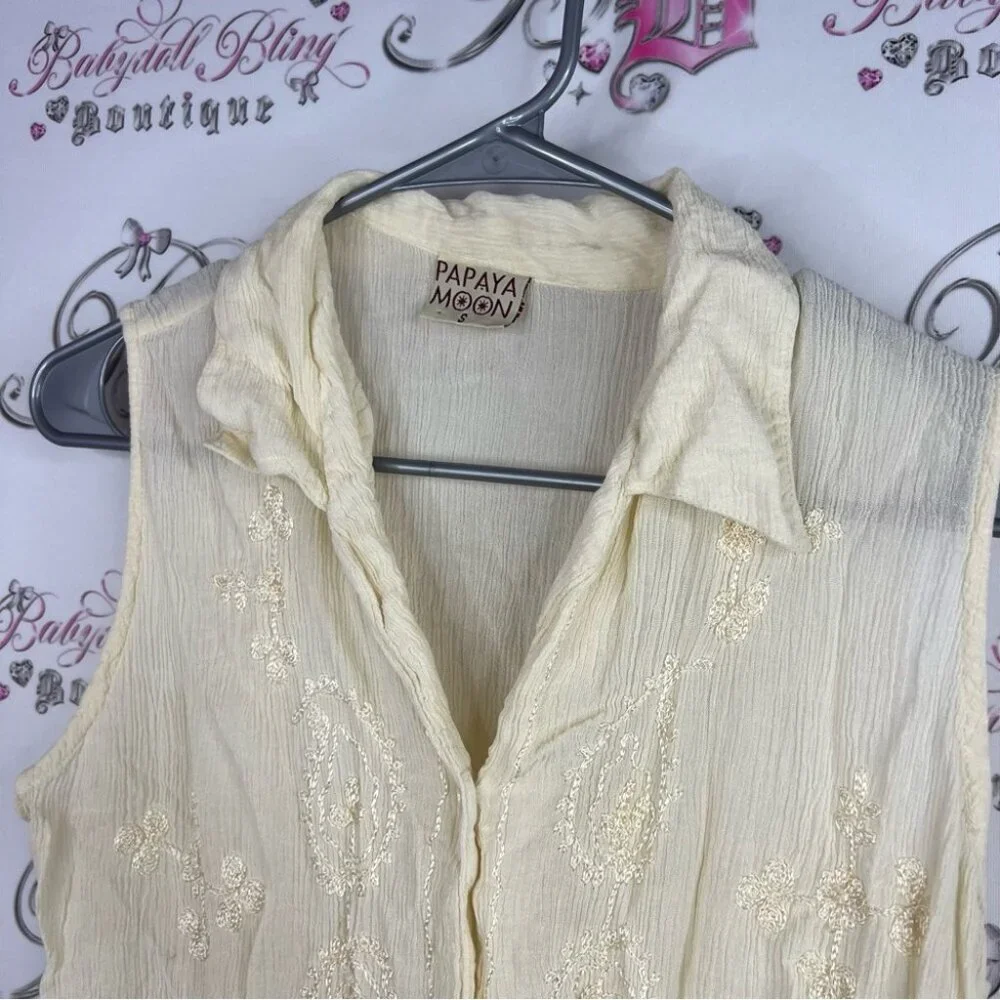 Papaya Moon tank top button up long style embroidered Cream Textured Blouse